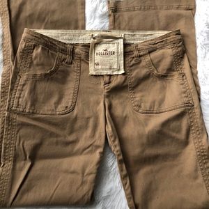 NWOT Hollister Dark Khaki Courduroy 5R